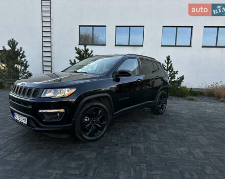 Черный Джип Компас, объемом двигателя 2.36 л и пробегом 139 тыс. км за 14999 $, фото 3 на Automoto.ua