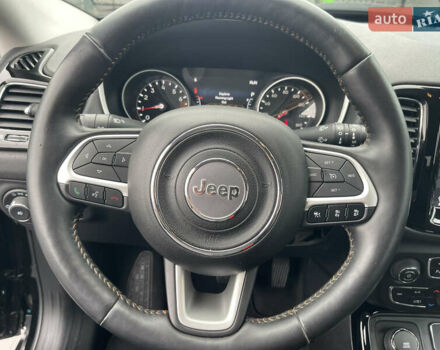 Джип Компас 2021 в Черновцах на Automoto.ua Черный Джип Компас, объемом двигателя 2.36 л и пробегом 52 тыс. км за 16500 $, фото 22 на Automoto.ua