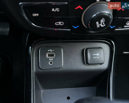 Черный Джип Компас, объемом двигателя 2.36 л и пробегом 139 тыс. км за 14999 $, фото 20 на Automoto.ua