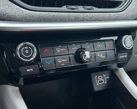 Черный Джип Компас, объемом двигателя 2.36 л и пробегом 39 тыс. км за 18700 $, фото 29 на Automoto.ua