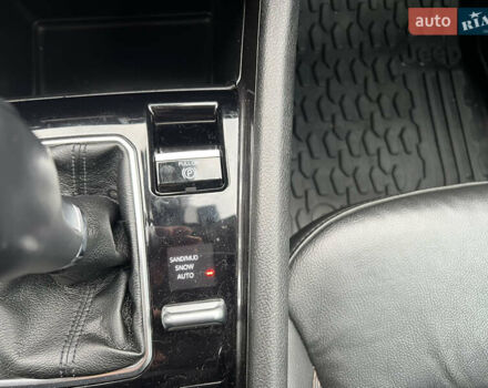 Черный Джип Компас, объемом двигателя 2.4 л и пробегом 38 тыс. км за 21500 $, фото 14 на Automoto.ua