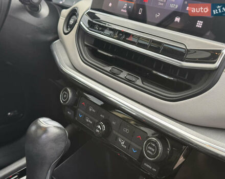 Джип Compass 2022 у Києві на Automoto.ua Чорний Джип Compass, об'ємом двигуна 2.36 л та пробігом 62 тис. км за 21900 $, фото 35 на Automoto.ua