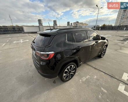 Джип Compass 2022 у Києві на Automoto.ua Чорний Джип Compass, об'ємом двигуна 2.36 л та пробігом 62 тис. км за 21900 $, фото 31 на Automoto.ua
