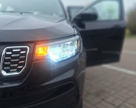 Чорний Джип Compass, об'ємом двигуна 2.36 л та пробігом 25 тис. км за 16999 $, фото 23 на Automoto.ua