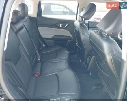 Чорний Джип Compass, об'ємом двигуна 2.4 л та пробігом 45 тис. км за 8950 $, фото 4 на Automoto.ua