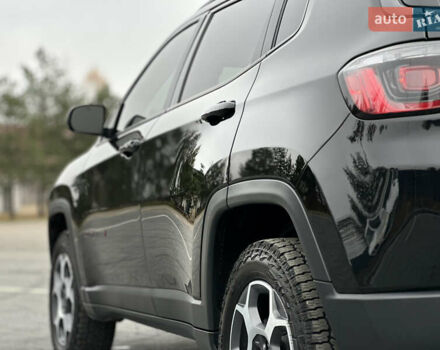 Черный Джип Компас, объемом двигателя 2.36 л и пробегом 99 тыс. км за 20900 $, фото 20 на Automoto.ua