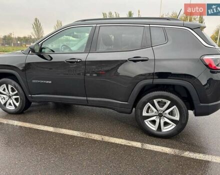 Джип Compass 2022 у Кривому Розі на Automoto.ua Чорний Джип Compass, об'ємом двигуна 2.4 л та пробігом 28 тис. км за 19990 $, фото 4 на Automoto.ua