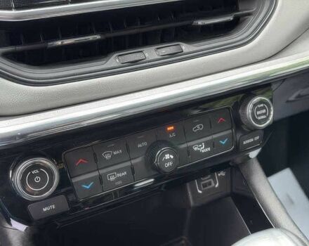 Джип Compass 2022 у Кривому Розі на Automoto.ua Чорний Джип Compass, об'ємом двигуна 2.4 л та пробігом 22 тис. км за 14500 $, фото 11 на Automoto.ua