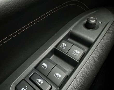 Черный Джип Компас, объемом двигателя 2.4 л и пробегом 23 тыс. км за 23500 $, фото 37 на Automoto.ua