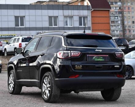 Черный Джип Компас, объемом двигателя 2.4 л и пробегом 28 тыс. км за 19499 $, фото 3 на Automoto.ua