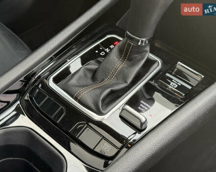 Джип Compass 2022 у Києві на Automoto.ua Чорний Джип Compass, об'ємом двигуна 2.36 л та пробігом 62 тис. км за 21900 $, фото 34 на Automoto.ua