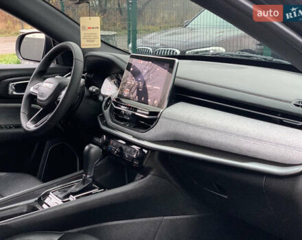 Чорний Джип Compass, об'ємом двигуна 2 л та пробігом 47 тис. км за 22855 $, фото 32 на Automoto.ua