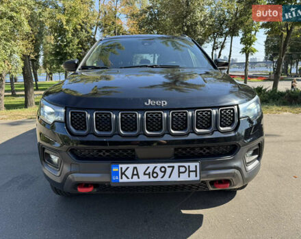 Джип Compass 2023 у Києві на Automoto.ua Чорний Джип Compass, об'ємом двигуна 2 л та пробігом 6 тис. км за 21800 $, фото 37 на Automoto.ua