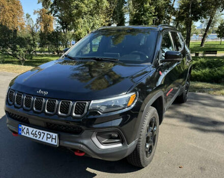 Джип Compass 2023 у Києві на Automoto.ua Чорний Джип Compass, об'ємом двигуна 2 л та пробігом 6 тис. км за 21800 $, фото 3 на Automoto.ua