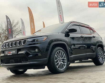 Чорний Джип Compass, об'ємом двигуна 2 л та пробігом 47 тис. км за 22855 $, фото 1 на Automoto.ua