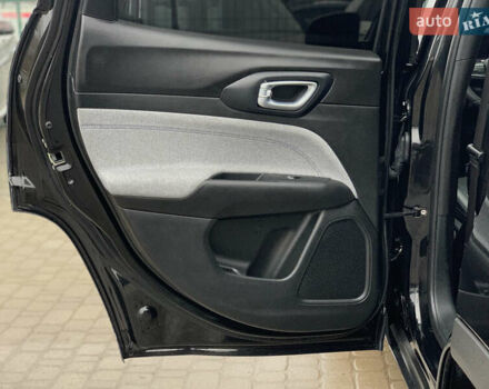 Чорний Джип Compass, об'ємом двигуна 2 л та пробігом 47 тис. км за 22855 $, фото 26 на Automoto.ua