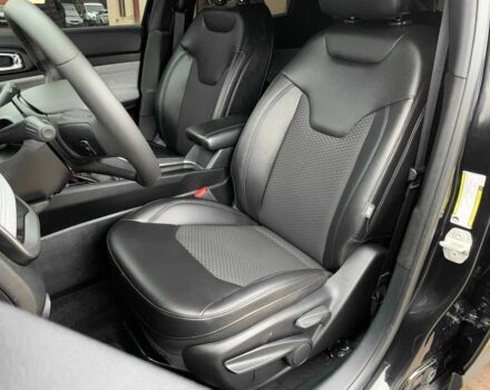 Чорний Джип Compass, об'ємом двигуна 2 л та пробігом 48 тис. км за 22855 $, фото 11 на Automoto.ua