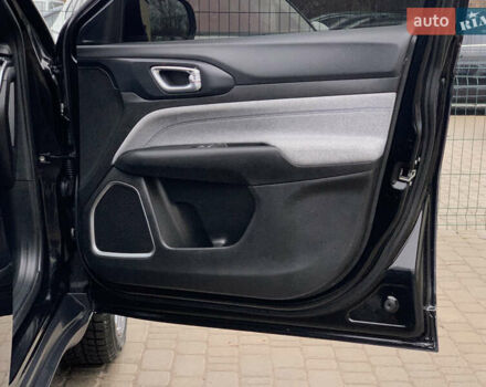 Чорний Джип Compass, об'ємом двигуна 2 л та пробігом 47 тис. км за 22855 $, фото 31 на Automoto.ua