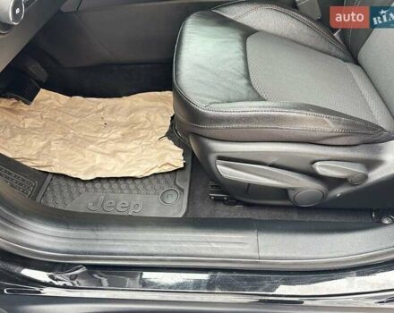 Черный Джип Компас, объемом двигателя 2 л и пробегом 17 тыс. км за 25000 $, фото 21 на Automoto.ua