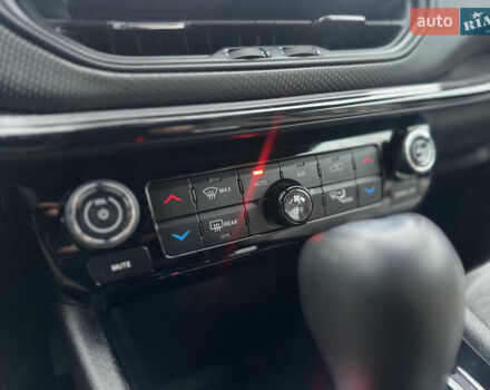 Черный Джип Компас, объемом двигателя 2 л и пробегом 9 тыс. км за 19900 $, фото 37 на Automoto.ua