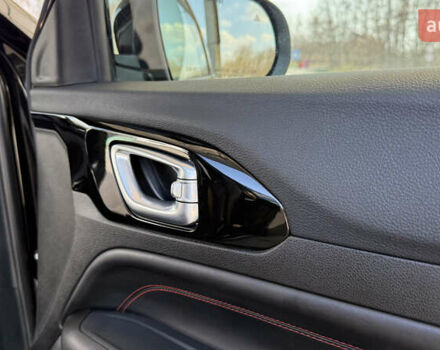 Черный Джип Компас, объемом двигателя 2 л и пробегом 17 тыс. км за 25000 $, фото 12 на Automoto.ua