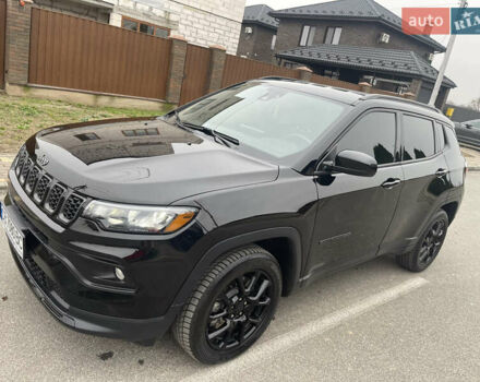 Черный Джип Компас, объемом двигателя 2 л и пробегом 18 тыс. км за 22900 $, фото 7 на Automoto.ua