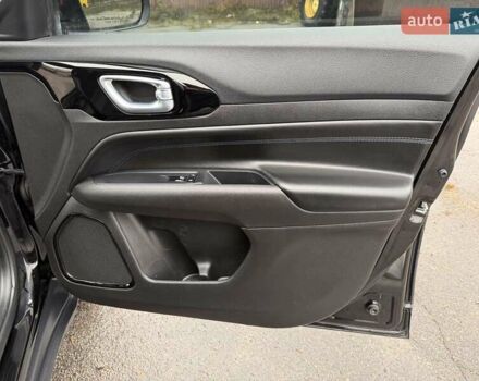 Черный Джип Компас, объемом двигателя 2 л и пробегом 30 тыс. км за 21500 $, фото 39 на Automoto.ua