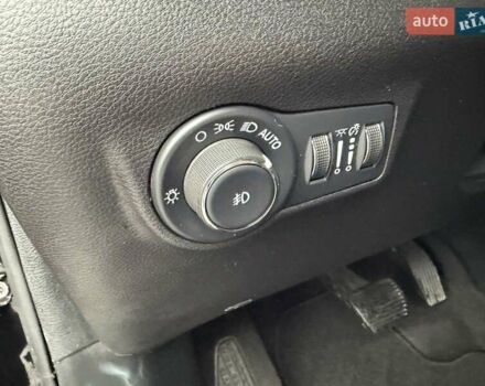 Черный Джип Компас, объемом двигателя 2 л и пробегом 30 тыс. км за 21500 $, фото 27 на Automoto.ua