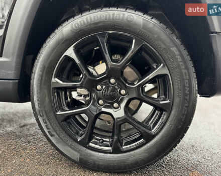 Черный Джип Компас, объемом двигателя 2 л и пробегом 9 тыс. км за 19900 $, фото 12 на Automoto.ua