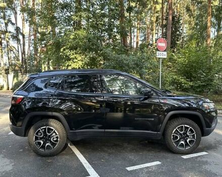 Черный Джип Компас, объемом двигателя 2 л и пробегом 10 тыс. км за 25999 $, фото 5 на Automoto.ua