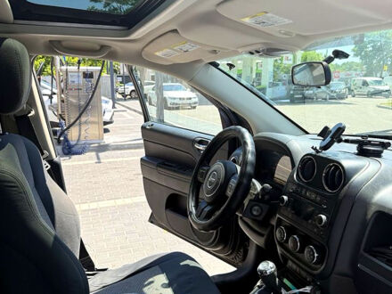 Чорний Джип Compass, об'ємом двигуна 2.4 л та пробігом 222 тис. км за 7500 $, фото 1 на Automoto.ua