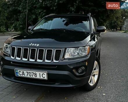 Черный Джип Компас, объемом двигателя 2.4 л и пробегом 200 тыс. км за 7900 $, фото 1 на Automoto.ua