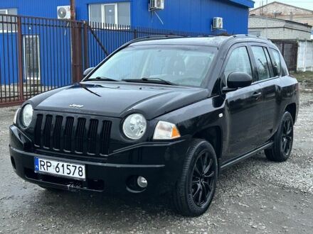 Черный Джип Компас, объемом двигателя 2.4 л и пробегом 219 тыс. км за 3550 $, фото 1 на Automoto.ua