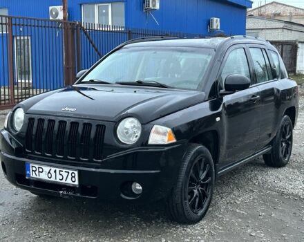 Черный Джип Компас, объемом двигателя 2.4 л и пробегом 219 тыс. км за 3550 $, фото 1 на Automoto.ua