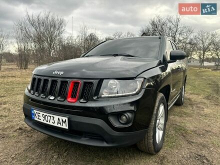 Черный Джип Компас, объемом двигателя 2 л и пробегом 160 тыс. км за 10600 $, фото 1 на Automoto.ua