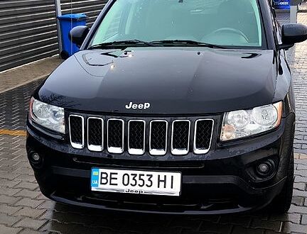 Черный Джип Компас, объемом двигателя 2.4 л и пробегом 192 тыс. км за 8900 $, фото 1 на Automoto.ua