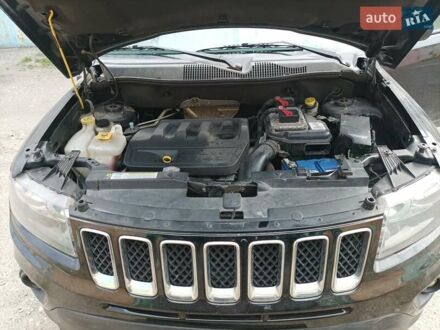Джип Компас 2013 в Днепре (Днепропетровске) на Automoto.ua Черный Джип Компас, объемом двигателя 2.4 л и пробегом 82 тыс. км за 9700 $, фото 1 на Automoto.ua