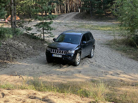 Джип Компас 2013 в Харькове на Automoto.ua Черный Джип Компас, объемом двигателя 2.4 л и пробегом 128 тыс. км за 10000 $, фото 1 на Automoto.ua