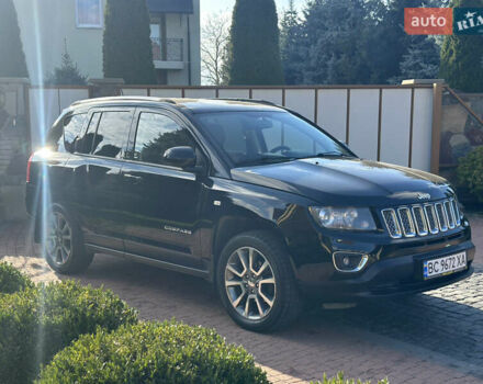 Черный Джип Компас, объемом двигателя 2.4 л и пробегом 176 тыс. км за 9400 $, фото 1 на Automoto.ua