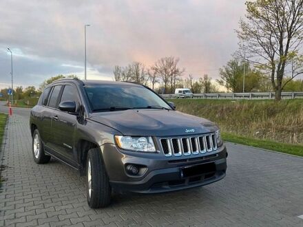 Черный Джип Компас, объемом двигателя 2.36 л и пробегом 195 тыс. км за 10700 $, фото 1 на Automoto.ua