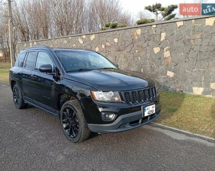 Черный Джип Компас, объемом двигателя 2.36 л и пробегом 240 тыс. км за 10000 $, фото 1 на Automoto.ua