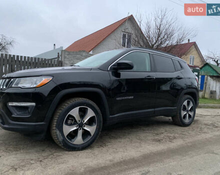 Черный Джип Компас, объемом двигателя 0 л и пробегом 177 тыс. км за 14200 $, фото 1 на Automoto.ua
