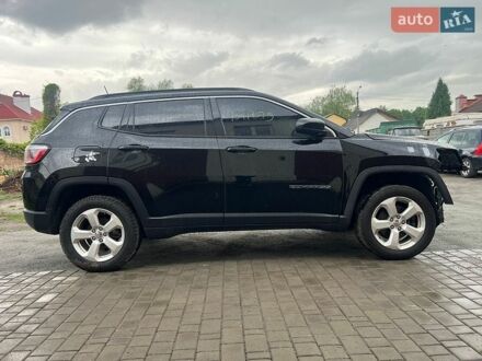 Черный Джип Компас, объемом двигателя 0 л и пробегом 120 тыс. км за 9900 $, фото 1 на Automoto.ua