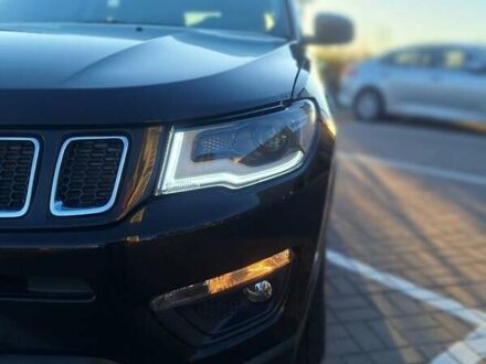 Джип Компас 2019 в Киеве на Automoto.ua Черный Джип Компас, объемом двигателя 2.36 л и пробегом 135 тыс. км за 13850 $, фото 1 на Automoto.ua
