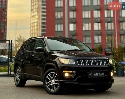 Черный Джип Компас, объемом двигателя 2.36 л и пробегом 55 тыс. км за 16900 $, фото 1 на Automoto.ua