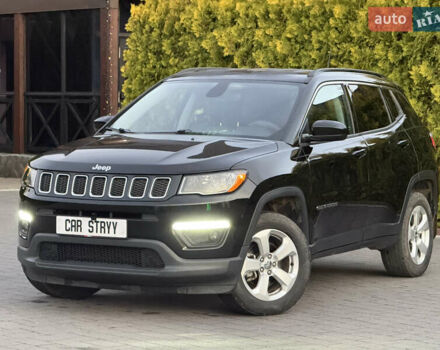 Черный Джип Компас, объемом двигателя 2.4 л и пробегом 174 тыс. км за 15700 $, фото 1 на Automoto.ua