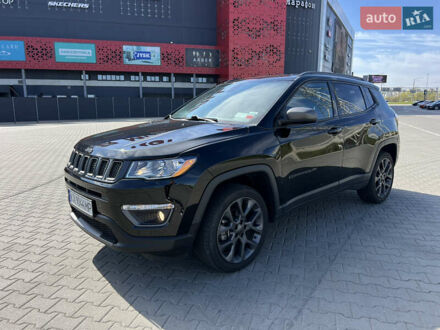 Джип Compass 2020 у Києві на Automoto.ua Чорний Джип Compass, об'ємом двигуна 2.36 л та пробігом 101 тис. км за 18950 $, фото 1 на Automoto.ua