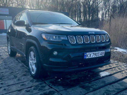 Джип Compass 2022 у Валках на Automoto.ua Чорний Джип Compass, об'ємом двигуна 2.36 л та пробігом 75 тис. км за 17900 $, фото 1 на Automoto.ua