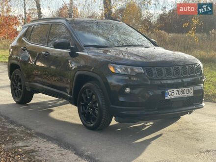 Черный Джип Компас, объемом двигателя 2 л и пробегом 18 тыс. км за 22900 $, фото 1 на Automoto.ua
