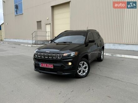 Черный Джип Компас, объемом двигателя 2 л и пробегом 50 тыс. км за 20500 $, фото 1 на Automoto.ua